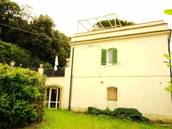 appartamento in vendita a Rosignano Marittimo in zona Vada