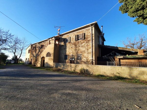 casa indipendente in vendita a Rosignano Marittimo in zona Vada