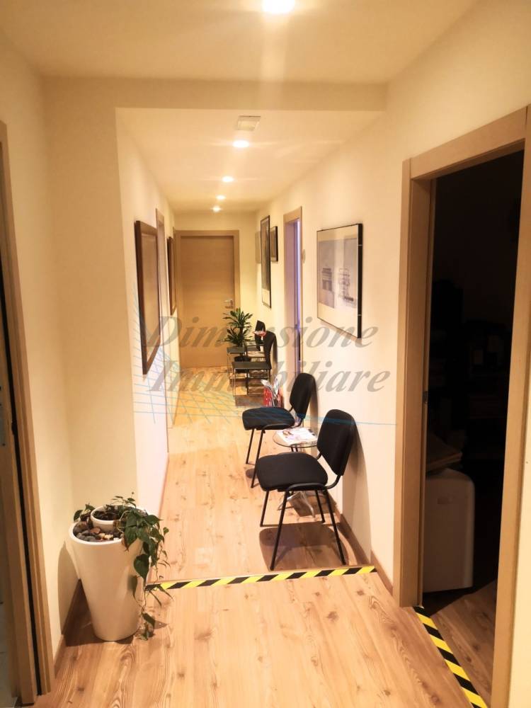 ufficio in vendita a Rosignano Marittimo in zona Castiglioncello