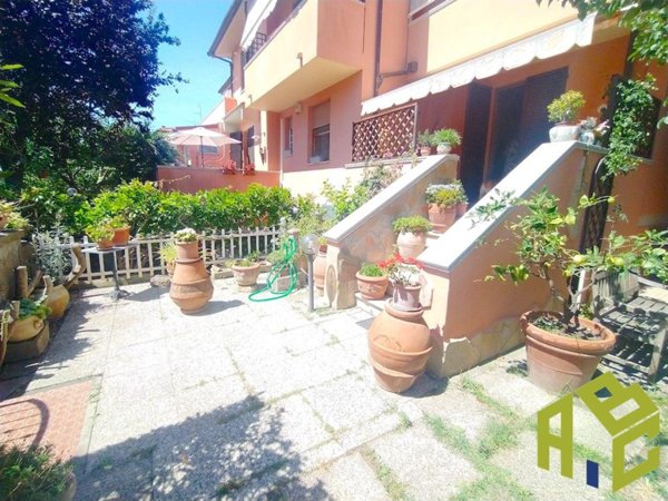 casa indipendente in vendita a Rosignano Marittimo in zona Rosignano Solvay