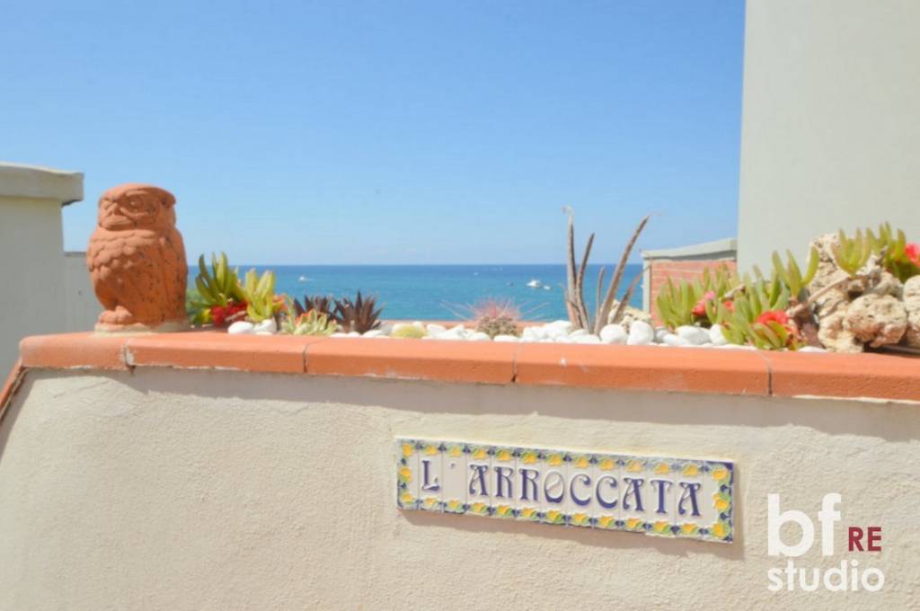 casa indipendente in vendita a Rosignano Marittimo in zona Castiglioncello