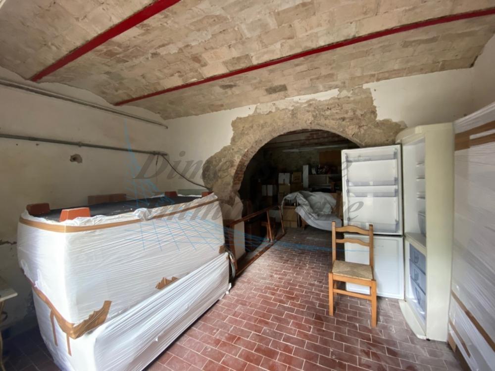 negozio in vendita a Rosignano Marittimo in zona Rosignano Solvay