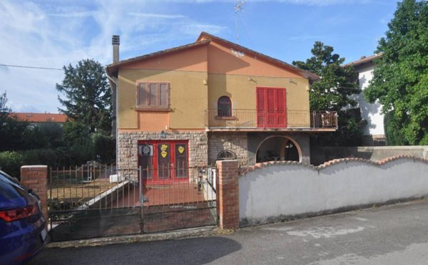 casa indipendente in vendita a Rosignano Marittimo in zona Vada