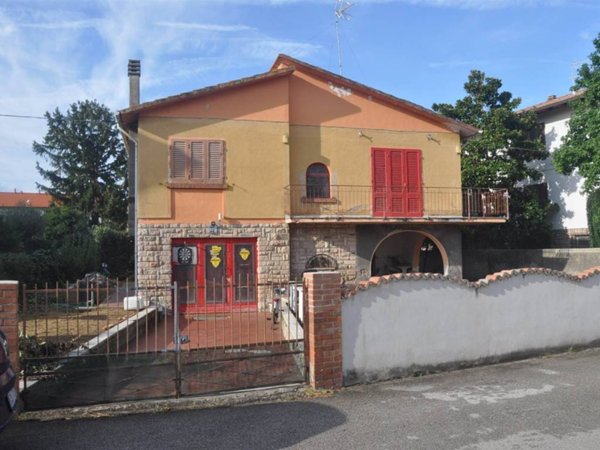 casa indipendente in vendita a Rosignano Marittimo in zona Vada