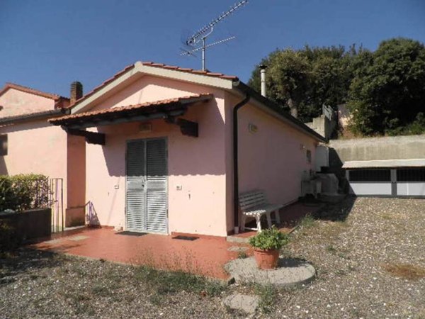 casa indipendente in vendita a Rosignano Marittimo