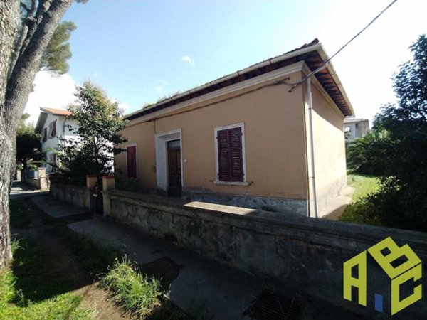 casa indipendente in vendita a Rosignano Marittimo in zona Rosignano Solvay
