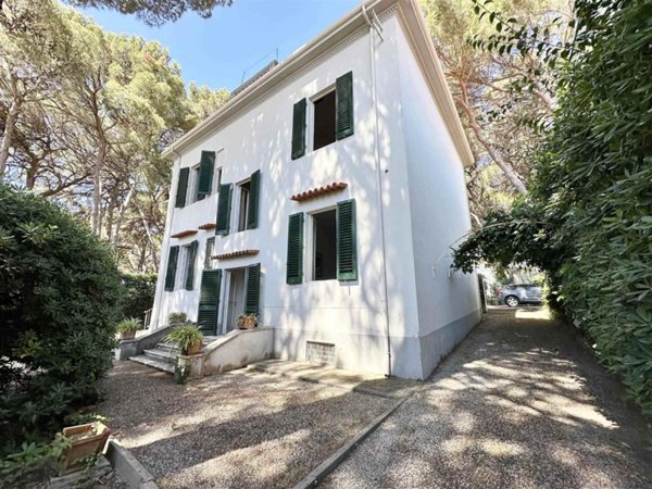 casa indipendente in vendita a Rosignano Marittimo in zona Castiglioncello