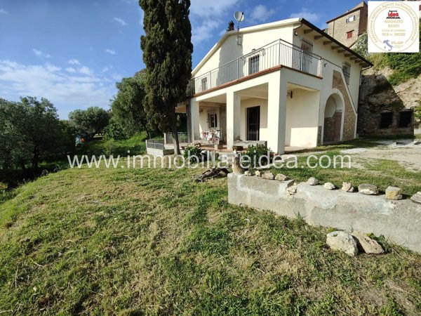 casa indipendente in vendita a Rosignano Marittimo in zona Castiglioncello