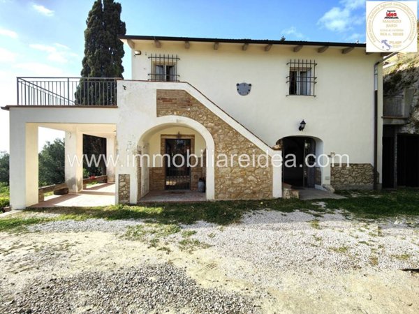 casa indipendente in vendita a Rosignano Marittimo in zona Castiglioncello