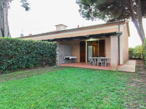 appartamento in vendita a Rosignano Marittimo in zona Vada