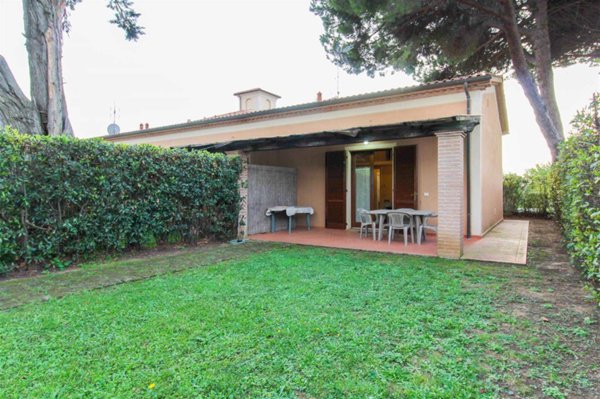 appartamento in vendita a Rosignano Marittimo in zona Vada