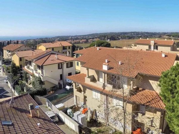 appartamento in vendita a Rosignano Marittimo in zona Rosignano Solvay