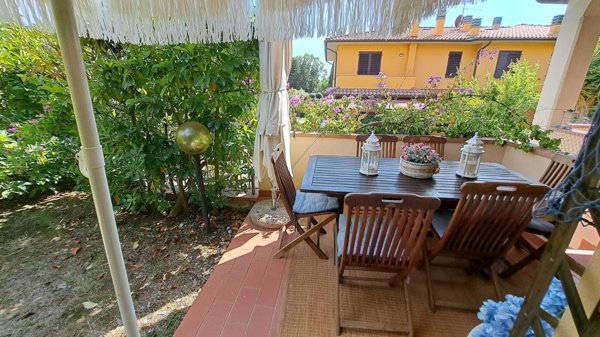 appartamento in vendita a Rosignano Marittimo in zona Castiglioncello