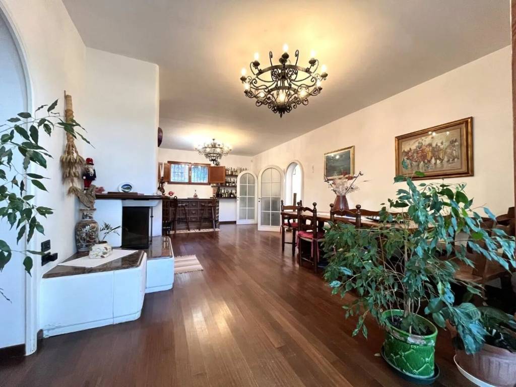 casa indipendente in vendita a Rosignano Marittimo in zona Castiglioncello