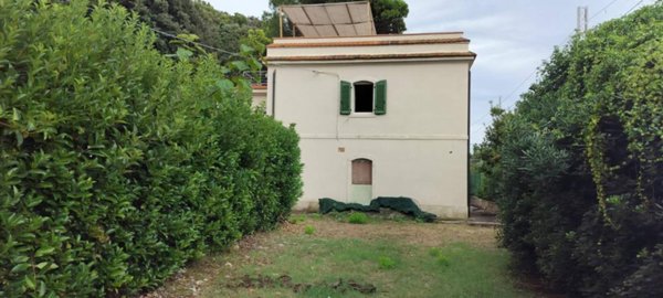 casa indipendente in vendita a Rosignano Marittimo