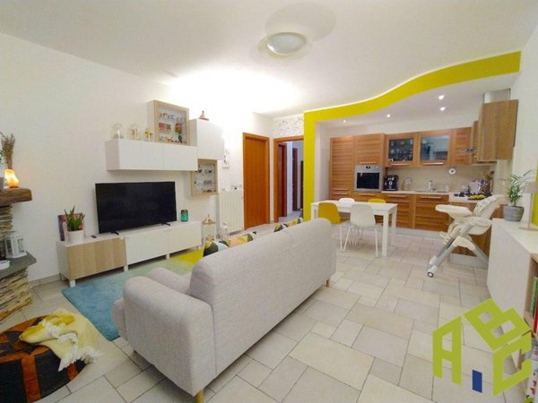 appartamento in vendita a Rosignano Marittimo in zona Rosignano Solvay