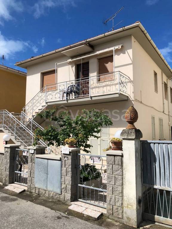 appartamento in vendita a Rosignano Marittimo in zona Vada
