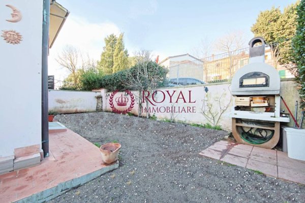 casa indipendente in vendita a Rosignano Marittimo in zona Nibbiaia