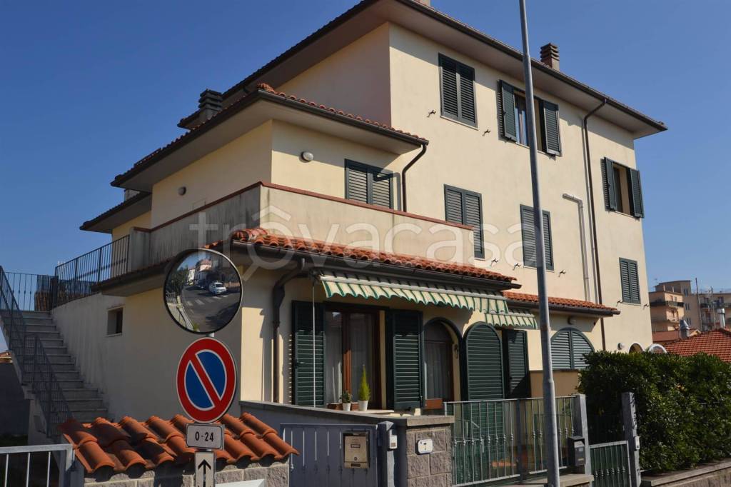 appartamento in vendita a Rosignano Marittimo in zona Rosignano Solvay