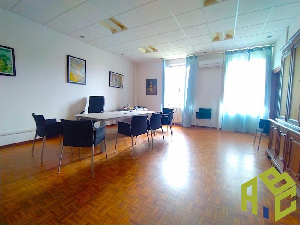 casa indipendente in vendita a Rosignano Marittimo in zona Rosignano Solvay