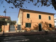 appartamento in vendita a Rosignano Marittimo in zona Vada