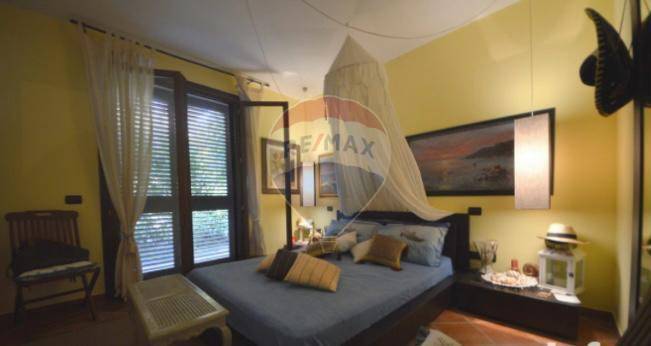 casa indipendente in vendita a Rosignano Marittimo in zona Castiglioncello