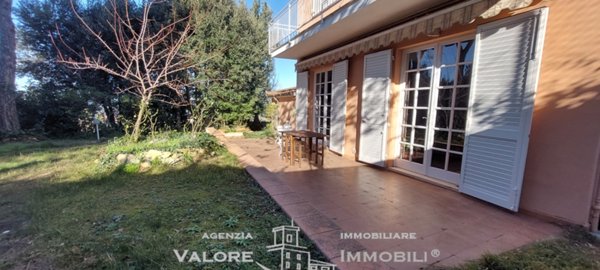 casa indipendente in vendita a Rosignano Marittimo in zona Nibbiaia
