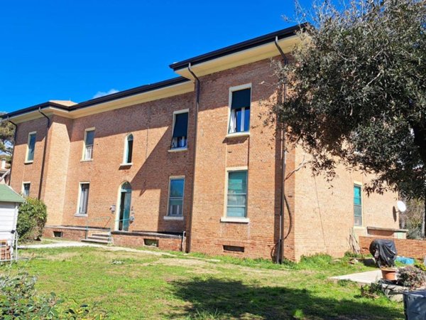 appartamento in vendita a Rosignano Marittimo in zona Rosignano Solvay