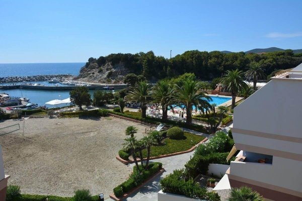 appartamento in vendita a Rosignano Marittimo in zona Castiglioncello