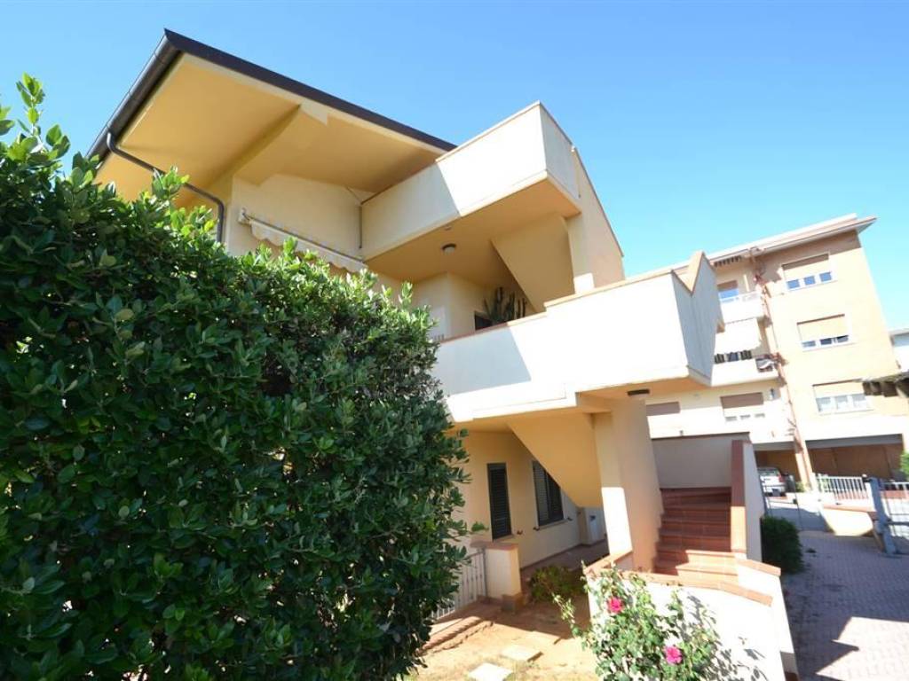 appartamento in vendita a Rosignano Marittimo in zona Rosignano Solvay