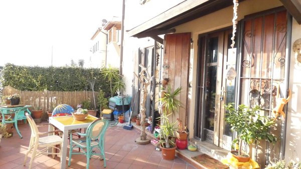 casa indipendente in vendita a Rosignano Marittimo in zona Castiglioncello
