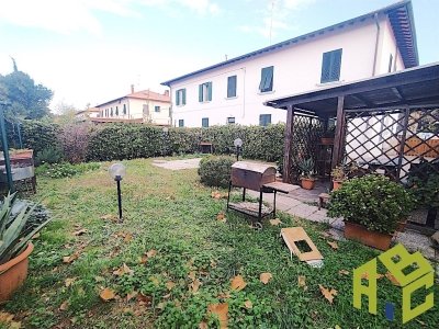 appartamento in vendita a Rosignano Marittimo in zona Rosignano Solvay