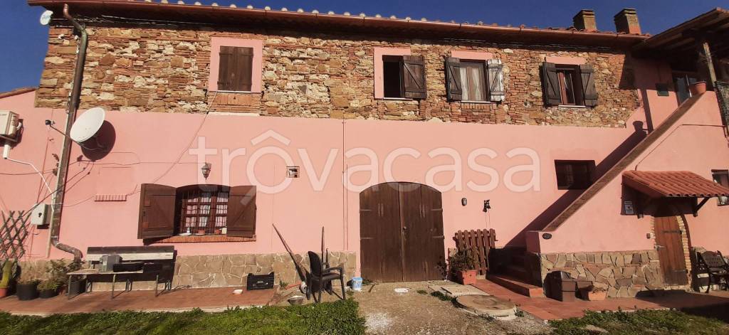casa indipendente a Rosignano Marittimo in zona Castelnuovo della Misericordia