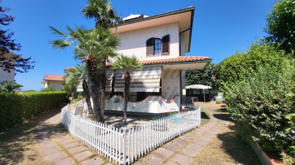 casa indipendente in vendita a Rosignano Marittimo in zona Rosignano Solvay