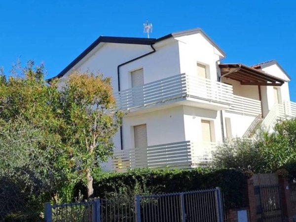 appartamento in vendita a Rosignano Marittimo in zona Vada