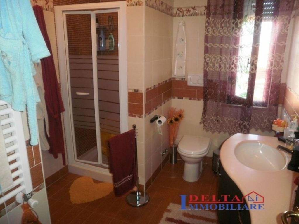 casa indipendente in vendita a Rosignano Marittimo in zona Castiglioncello