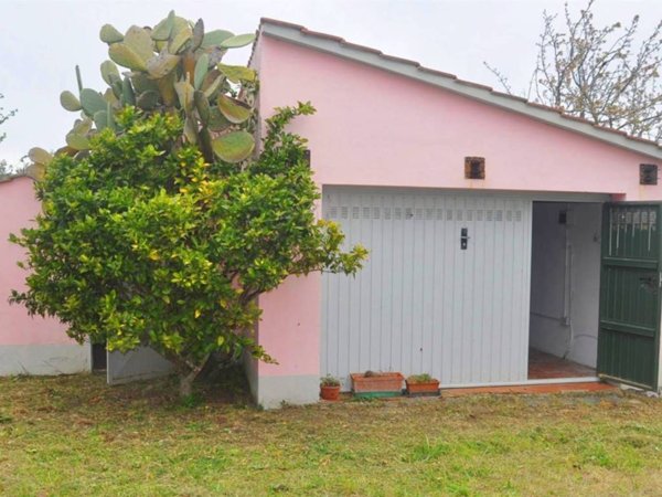 locale di sgombero in vendita a Rosignano Marittimo