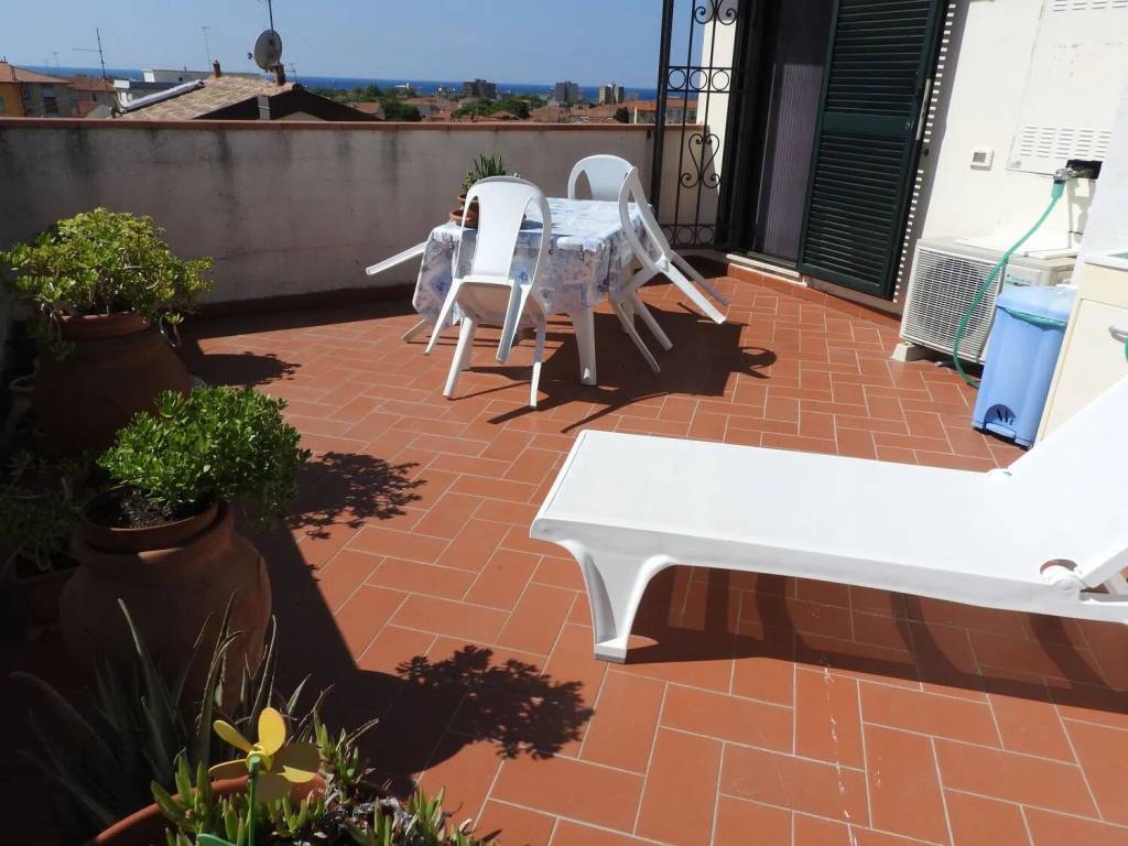 appartamento in vendita a Rosignano Marittimo in zona Rosignano Solvay