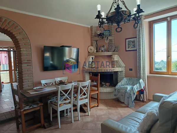 appartamento in vendita a Rosignano Marittimo in zona Nibbiaia