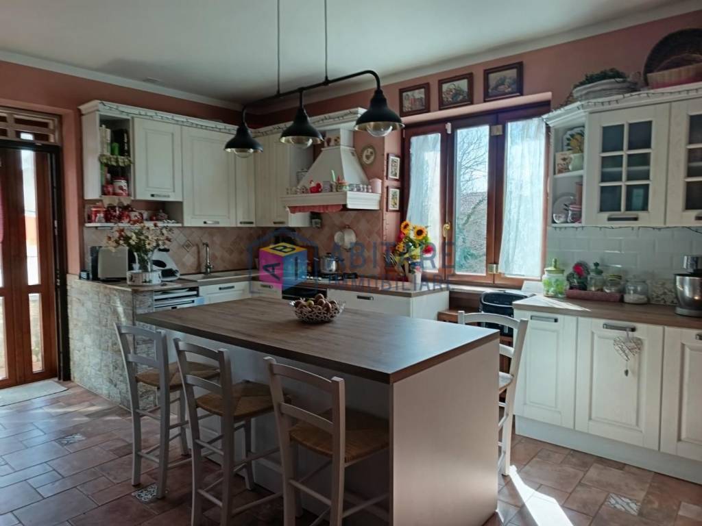 appartamento in vendita a Rosignano Marittimo in zona Nibbiaia