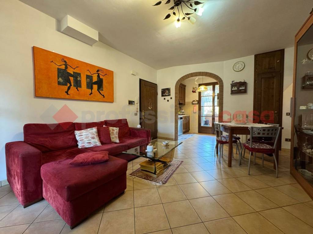 appartamento in vendita a Rosignano Marittimo in zona Nibbiaia