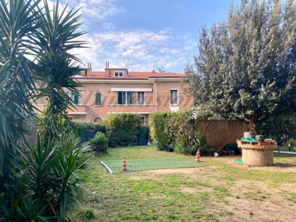 appartamento in vendita a Rosignano Marittimo in zona Rosignano Solvay