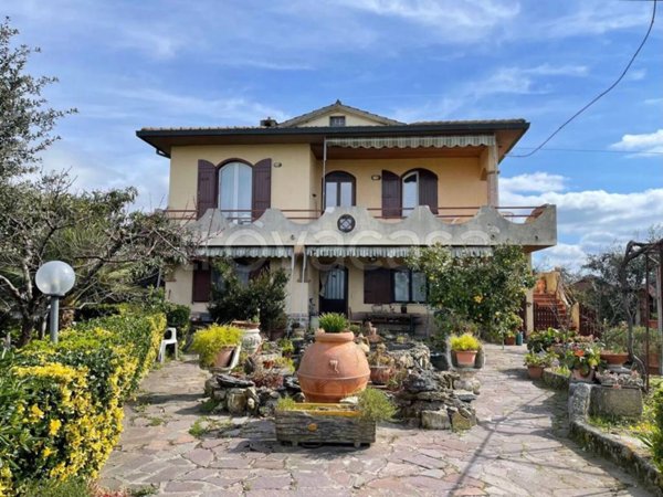 casa indipendente in vendita a Rosignano Marittimo in zona Vada