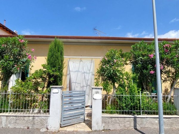 casa indipendente in vendita a Rosignano Marittimo in zona Rosignano Solvay