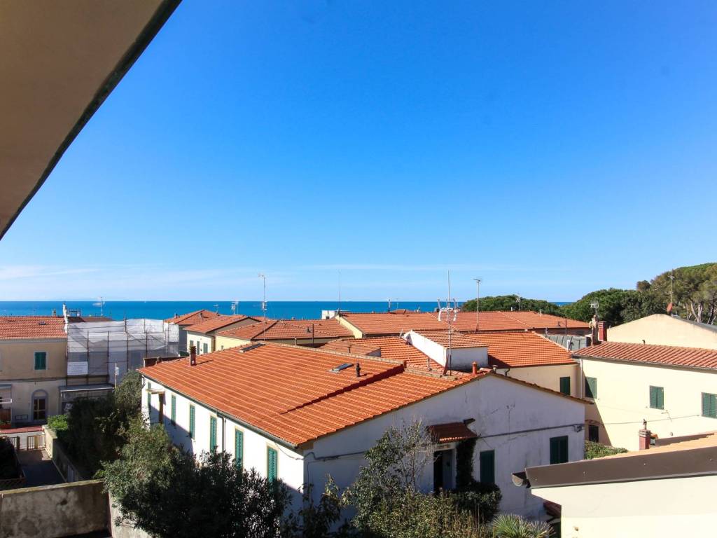 appartamento in vendita a Rosignano Marittimo in zona Castiglioncello