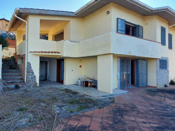 casa indipendente in vendita a Rosignano Marittimo in zona Nibbiaia