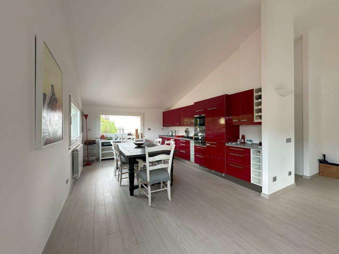 casa indipendente in vendita a Rosignano Marittimo in zona Castiglioncello