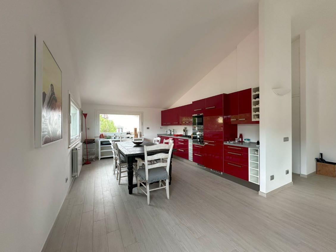casa indipendente in vendita a Rosignano Marittimo in zona Castiglioncello
