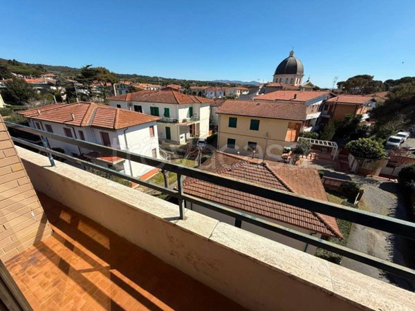 appartamento in vendita a Rosignano Marittimo in zona Castiglioncello