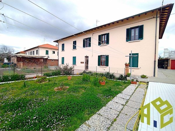casa indipendente in vendita a Rosignano Marittimo